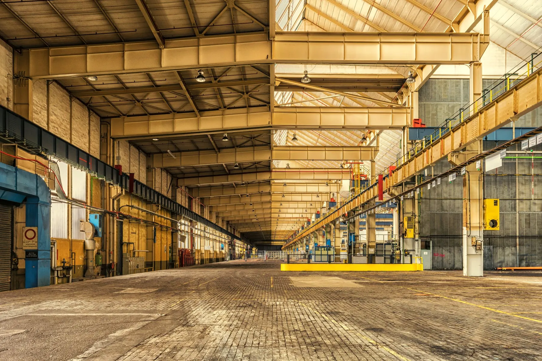 Large industrial hall with steel structure